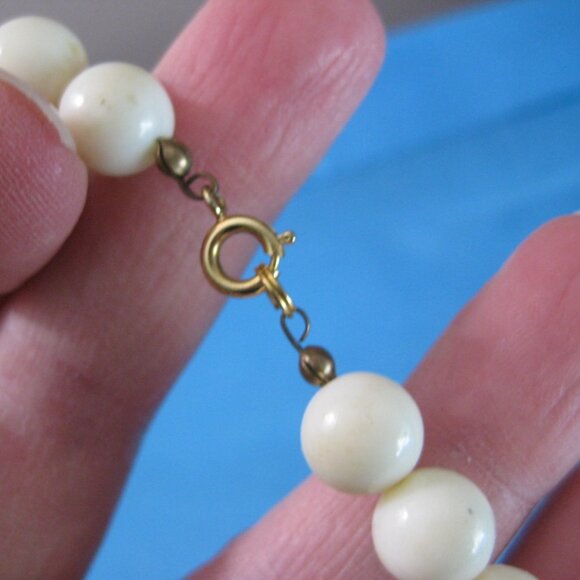 Vintage Retro 70's? 80's? Metal Enamel Beaded Necklace Clip Earrings Set - Picture 10 of 10